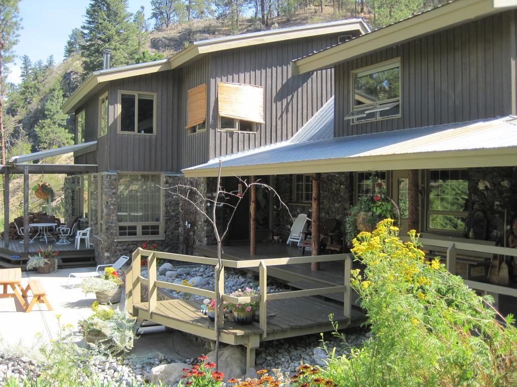 Bed & Breakfast Mountain Springs Nature Retreat Kaleden